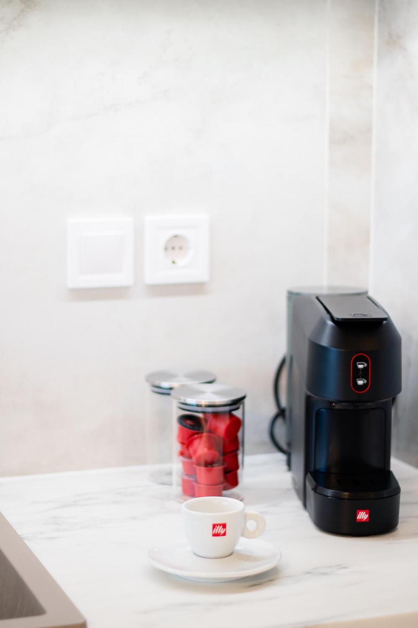 Agapi'S Luxury Apartment ピュロス エクステリア 写真